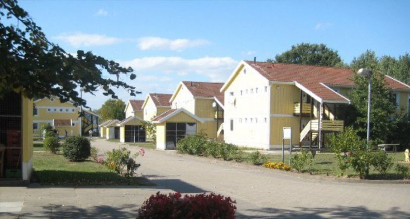 Erster Outdoor-Flohmarkt der Halle 15 lädt zum Stöbern, Genießen und Kennenlernen im ASB-Dorf ein