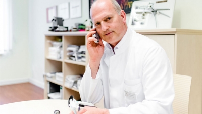 Telefonsprechstunde mit Chefarzt Prof. Dr. Dr. Thomas Carus, Asklepios Westklinikum Hamburg