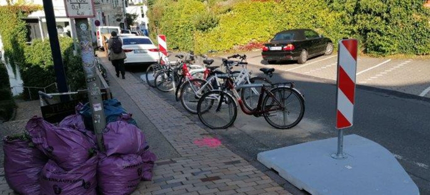 Die neuen Fahrradbügel an der Blankeneser Hauptstraße