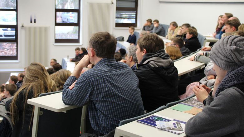 Hunderte Interessenten informierten sich über die verschiedenen Studiengänge an der Fachhochschule Wedel